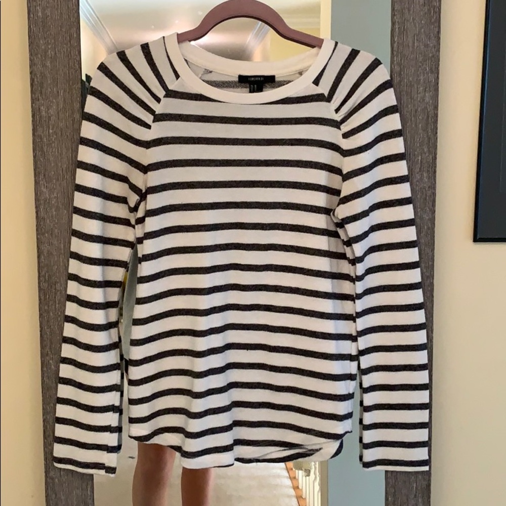 Long sleeve top